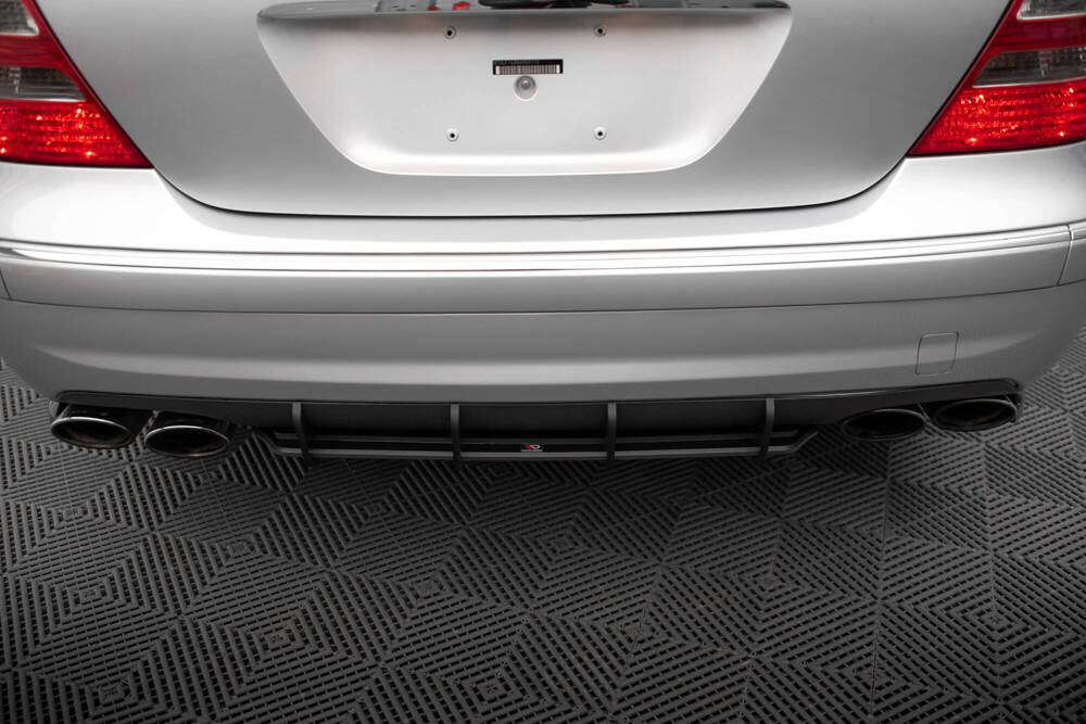 Diffuser passend voor Mercedes E55 AMG W211 Maxton Street Pro