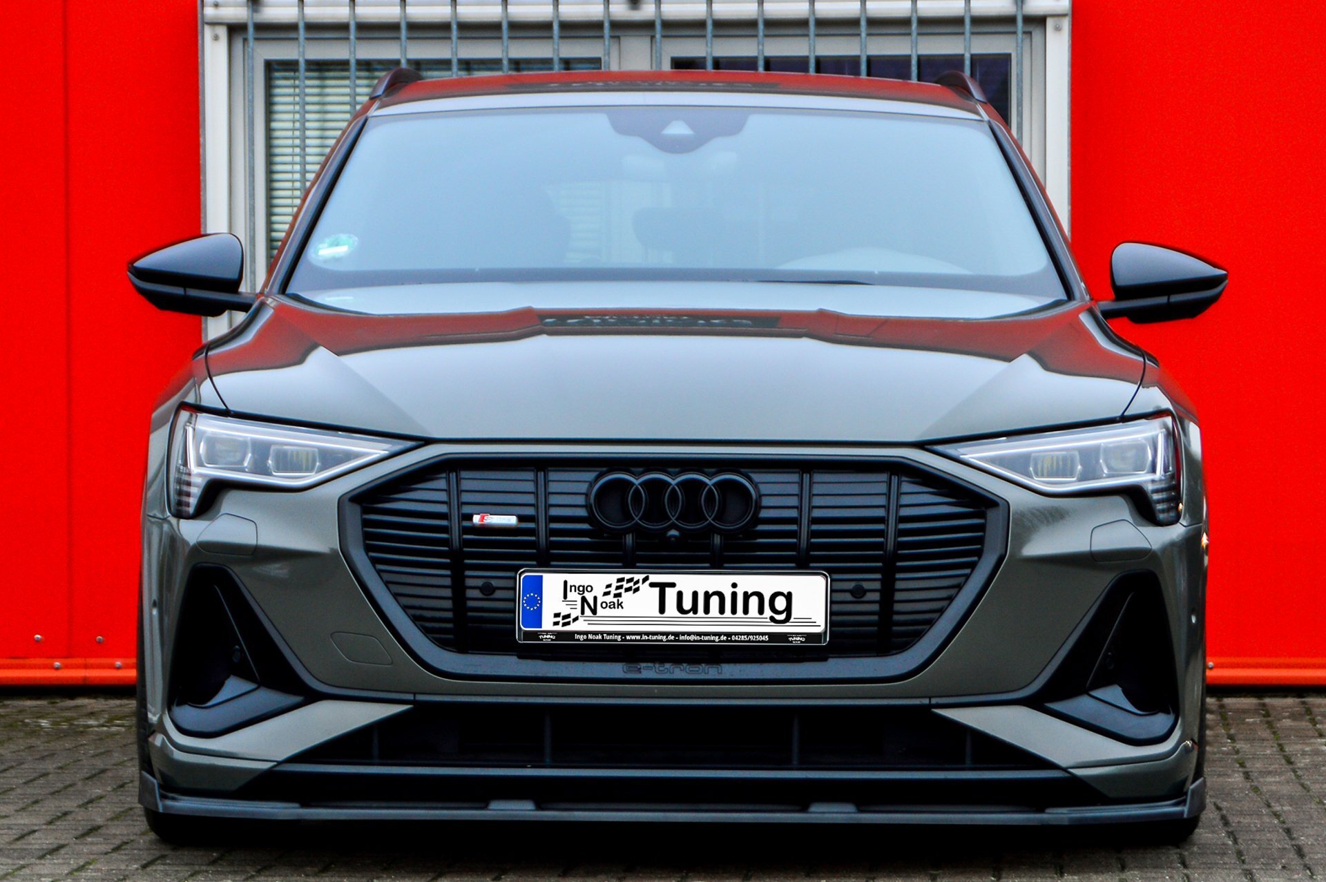 Voorspoiler passend voor Audi E-Tron S-Line IN Tuning Glans Zwart