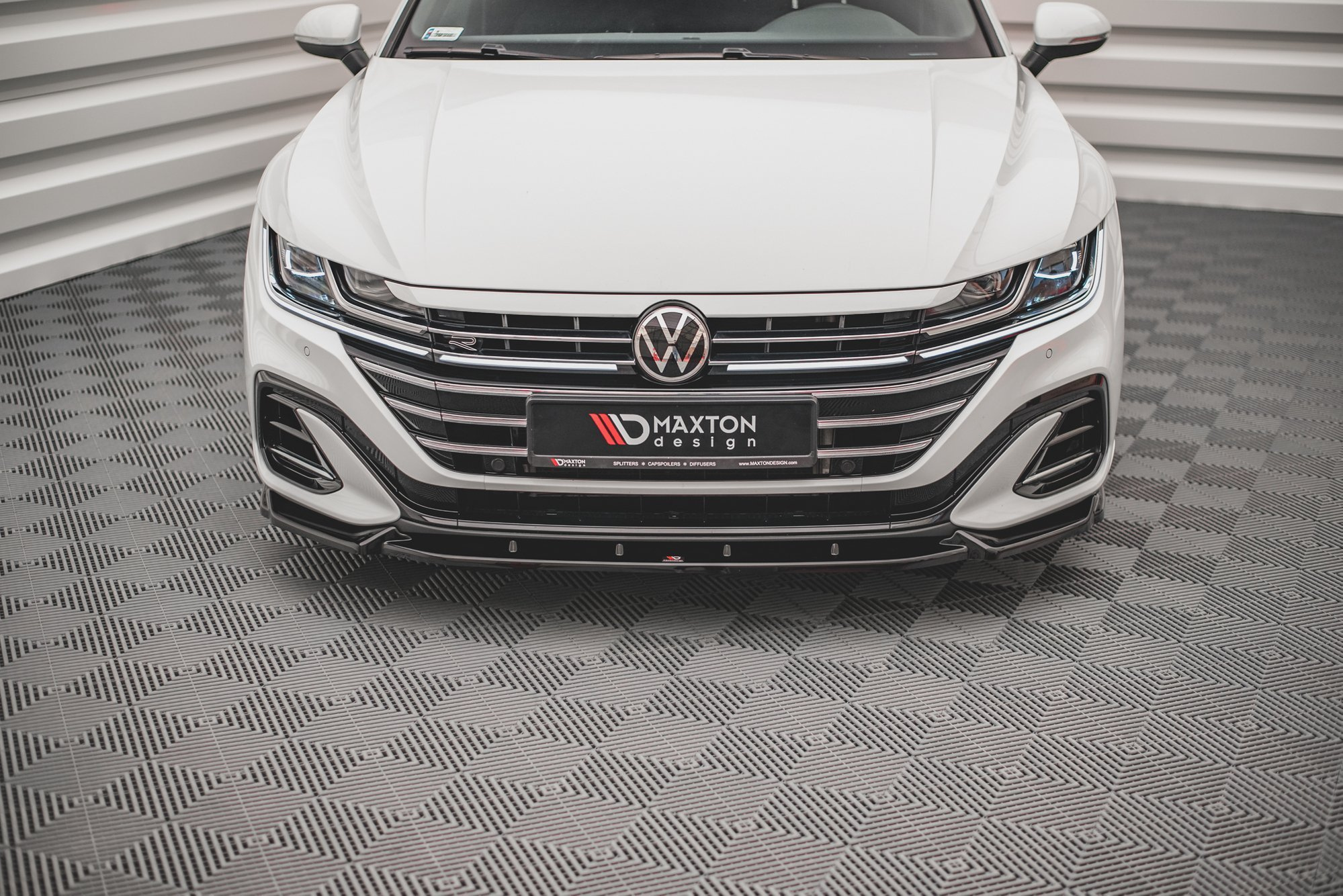 Bodykit passend voor Volkswagen Arteon R-Line Facelift Maxton Glanzend zwart