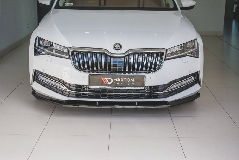 Voorspoiler passend voor Skoda Superb 3 FL Maxton Design glans zwart V.2
