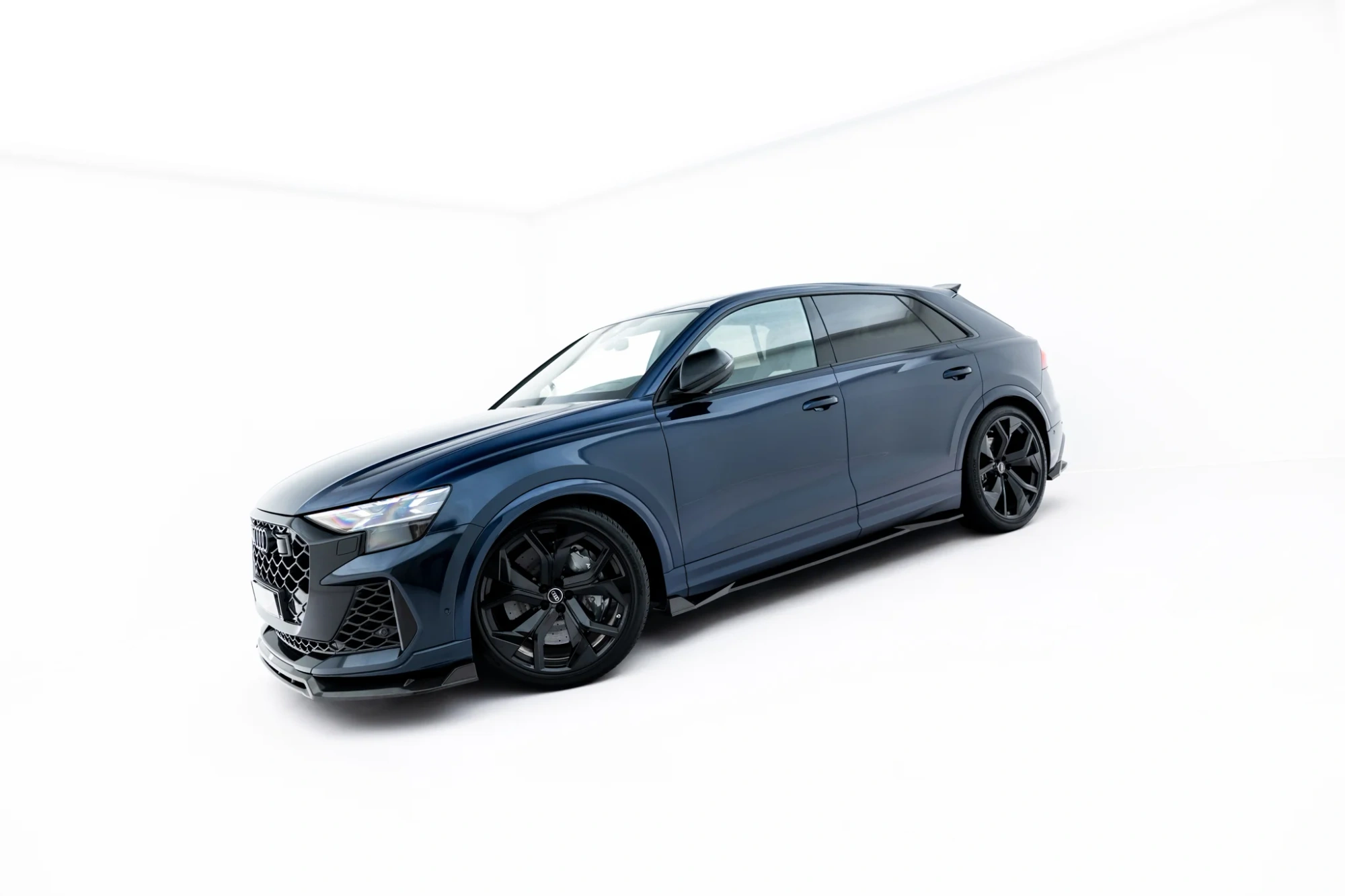 Zijskirts passend voor Audi RSQ8 Maxton Carbon
