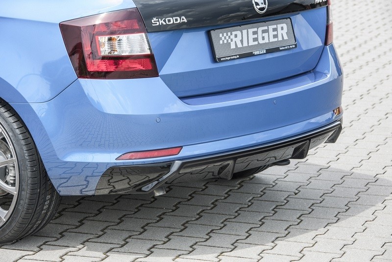 Achterbumper Diffuser Glossy Black Skoda Rapid Spaceback NH