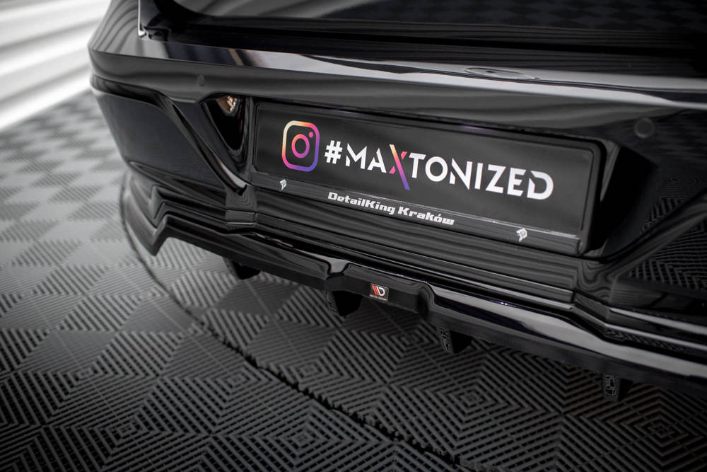 Diffuser passend voor BMW 7 Serie G70 M Pakket Maxton Glans Zwart