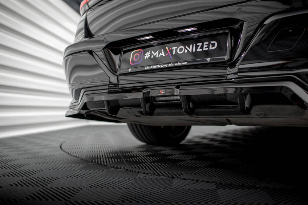 Diffuser passend voor BMW 7 Serie G70 M Pakket Maxton Glans Zwart