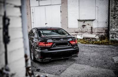 Diffuser Lexus LS Mk4 Facelift Glans Zwart