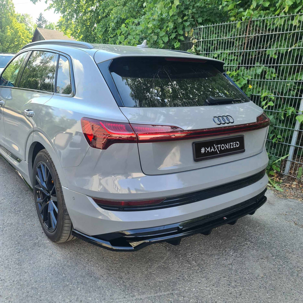 Diffuser passend voor Audi e-Tron S-Line Glans Zwart – Maxton Design (met verticale vinnen) 