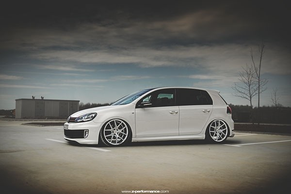 Z-Performance ZP.09 Nine Deep Concave 5x120 8.5x20 ET35 Zilver V