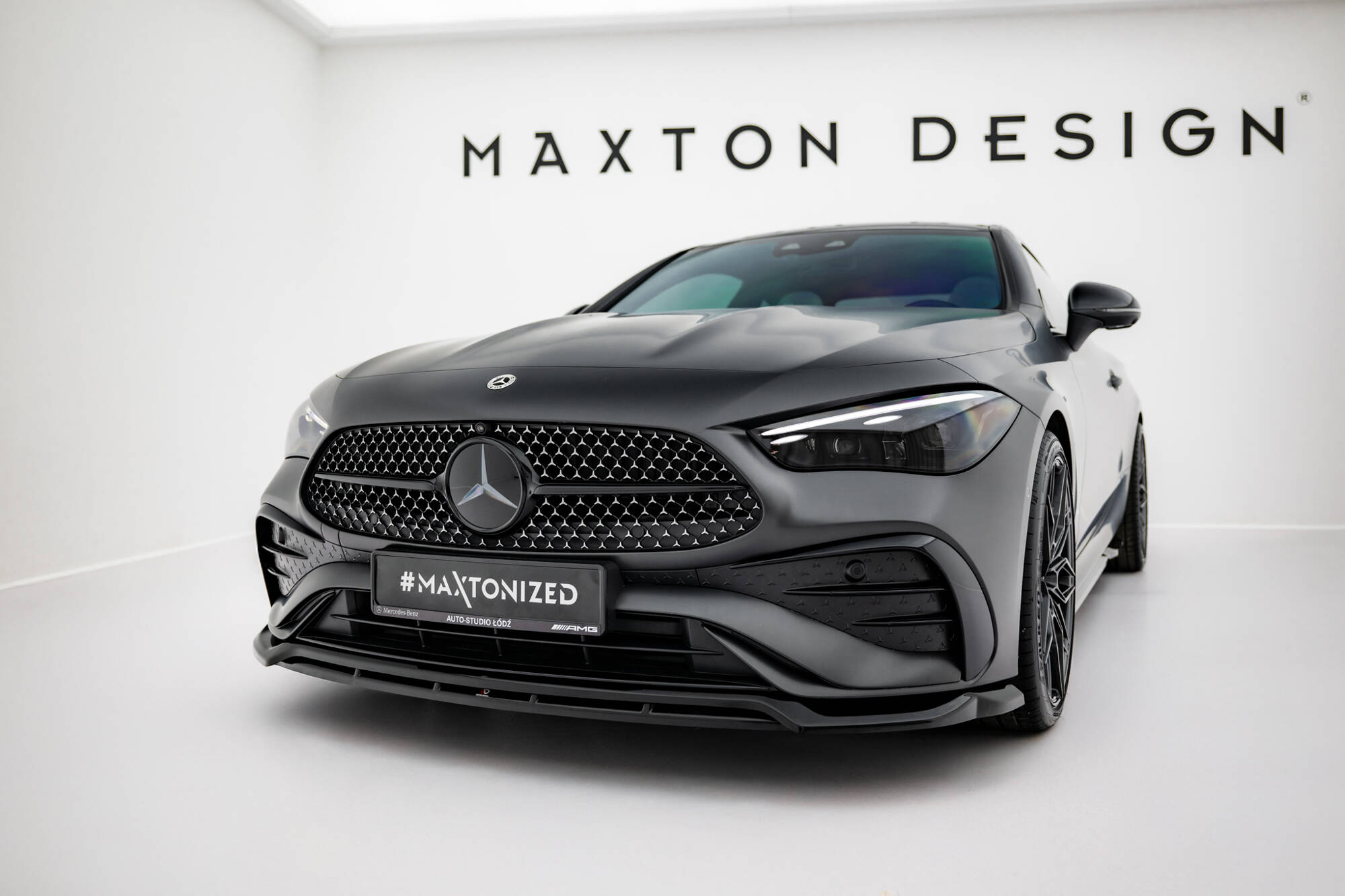 Bodykit passend voor Mercedes-Benz CLE AMG-Line C236 Maxton Glanzend zwart