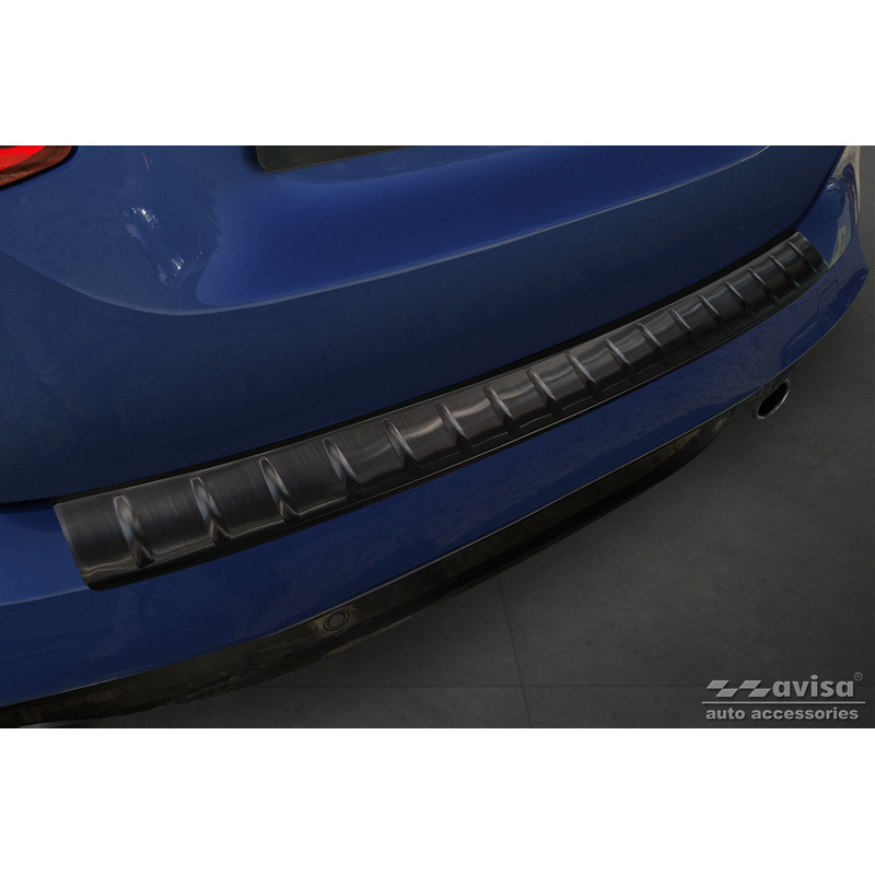 Zwart RVS Achterbumperprotector  BMW 2 Active Tourer F45 2013-2021 met M-Pakket 'Ribs'