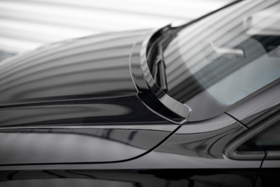 Motorkap Spoiler passend voor Volkswagen Golf 8 alle Maxton Glans Zwart