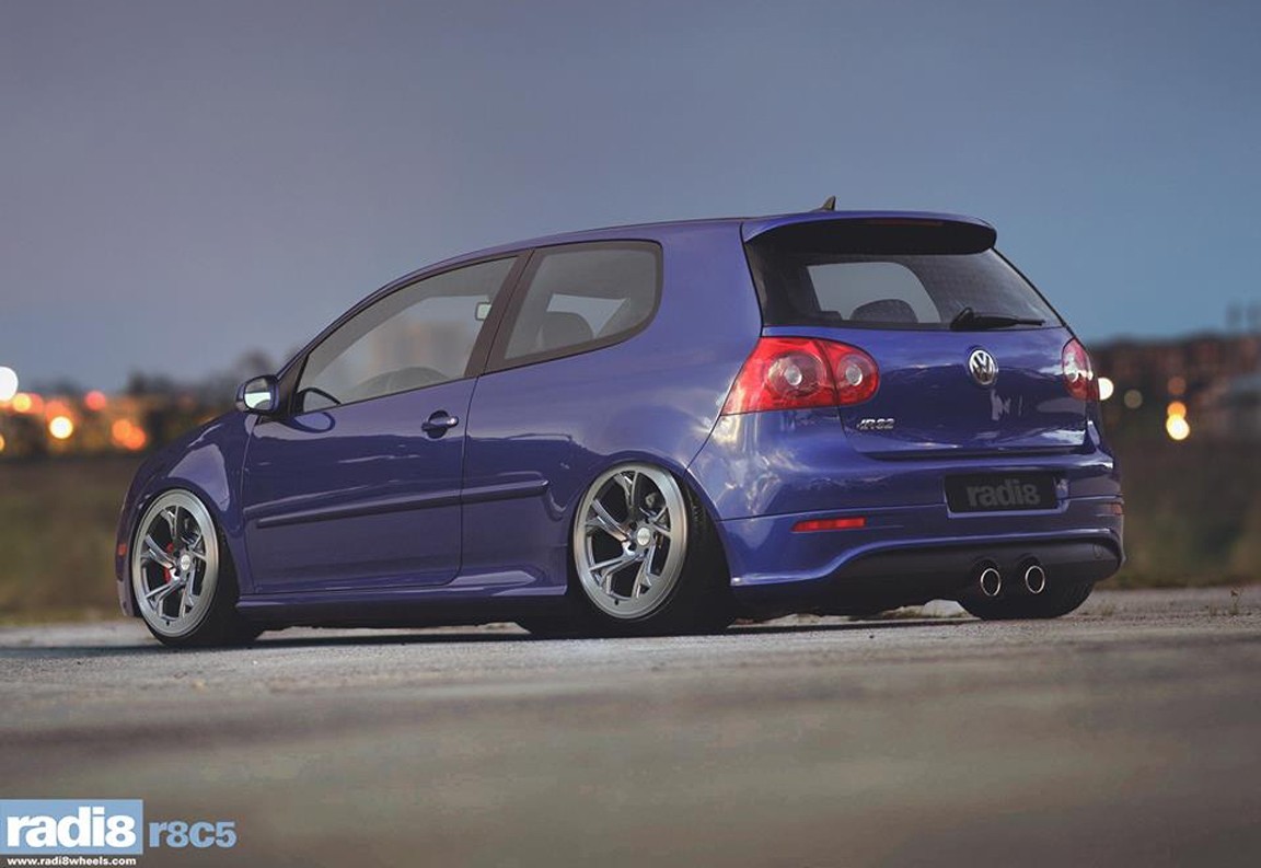 RADI8 C5 8.5/9.5x18 5x112 40 Dark Mist 66,6 Velgen