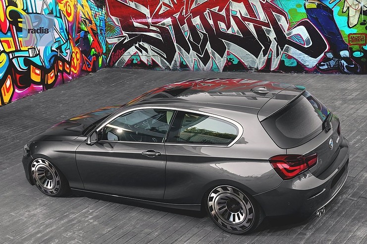 RADI8 T12 10.0x19 5x112 45 Black / Machine Face 66,6 Velgen