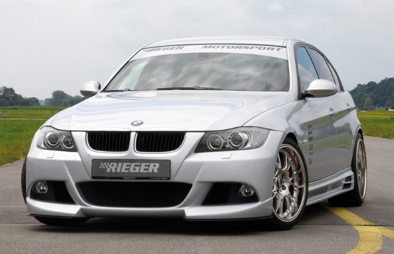 Voorbumper passend voor BMW E90 met ABE met uitsparing voor sproei-installati