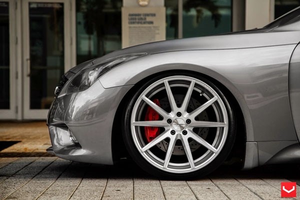 Vossen VFS1 10.5x22 5x120 ET20 Silver Brushed Deep Face