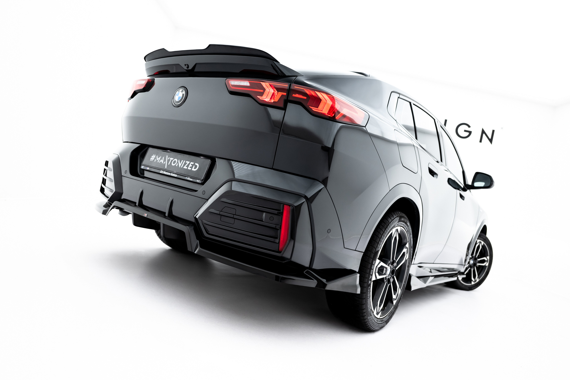 Diffuser passend voor BMW X2 M-Pack / iX2 U10 Maxton Glans Zwart