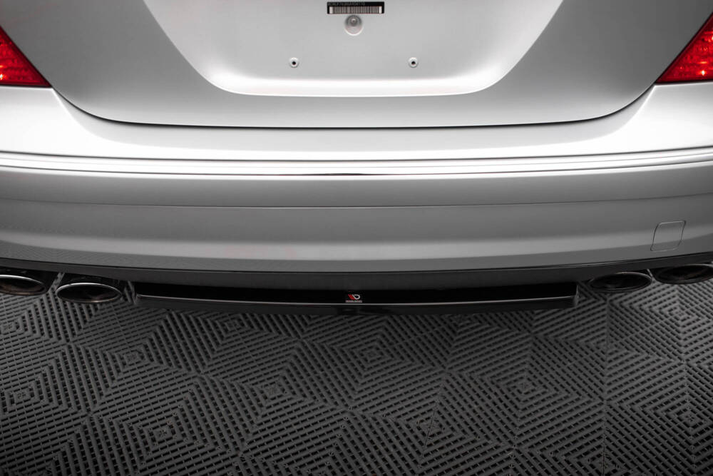 Diffuser passend voor Mercedes E55 AMG W211 Maxton Glans Zwart