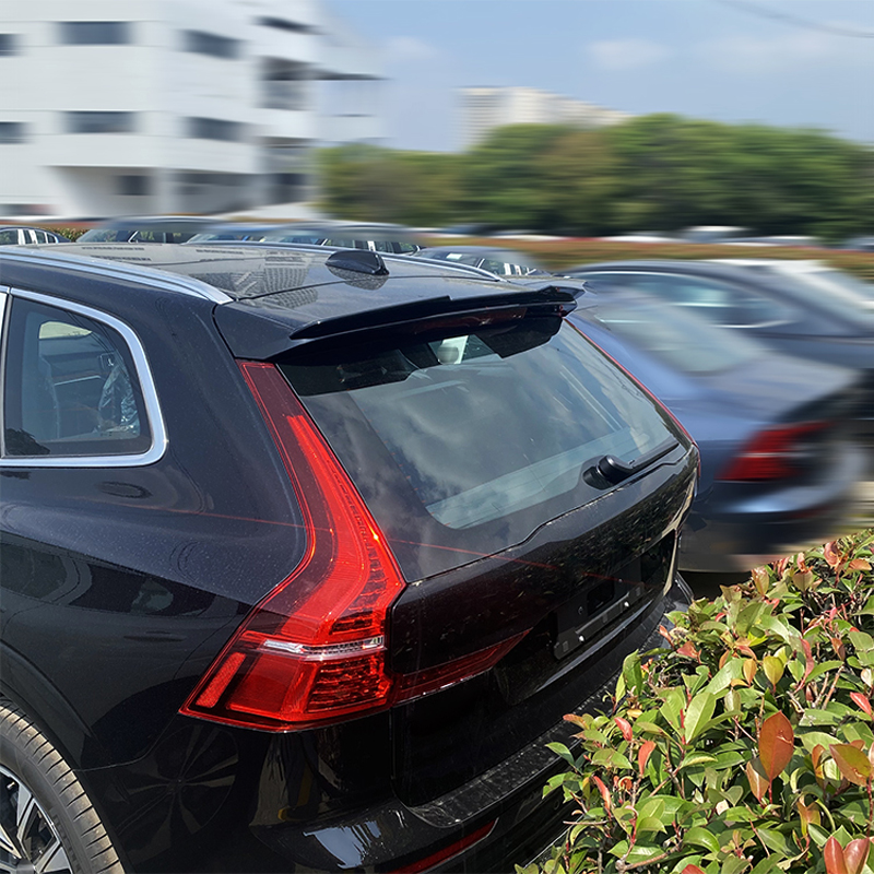 Dakspoiler (Spoiler Cap)  Volvo XC60 II R-Design 2017-2021 & Facelift 2021- (ABS Glanzend zwart)