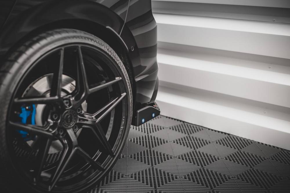 Zijdiffuser met Canards V.2 Volkswagen Golf 8 R Maxton Glans Zwart