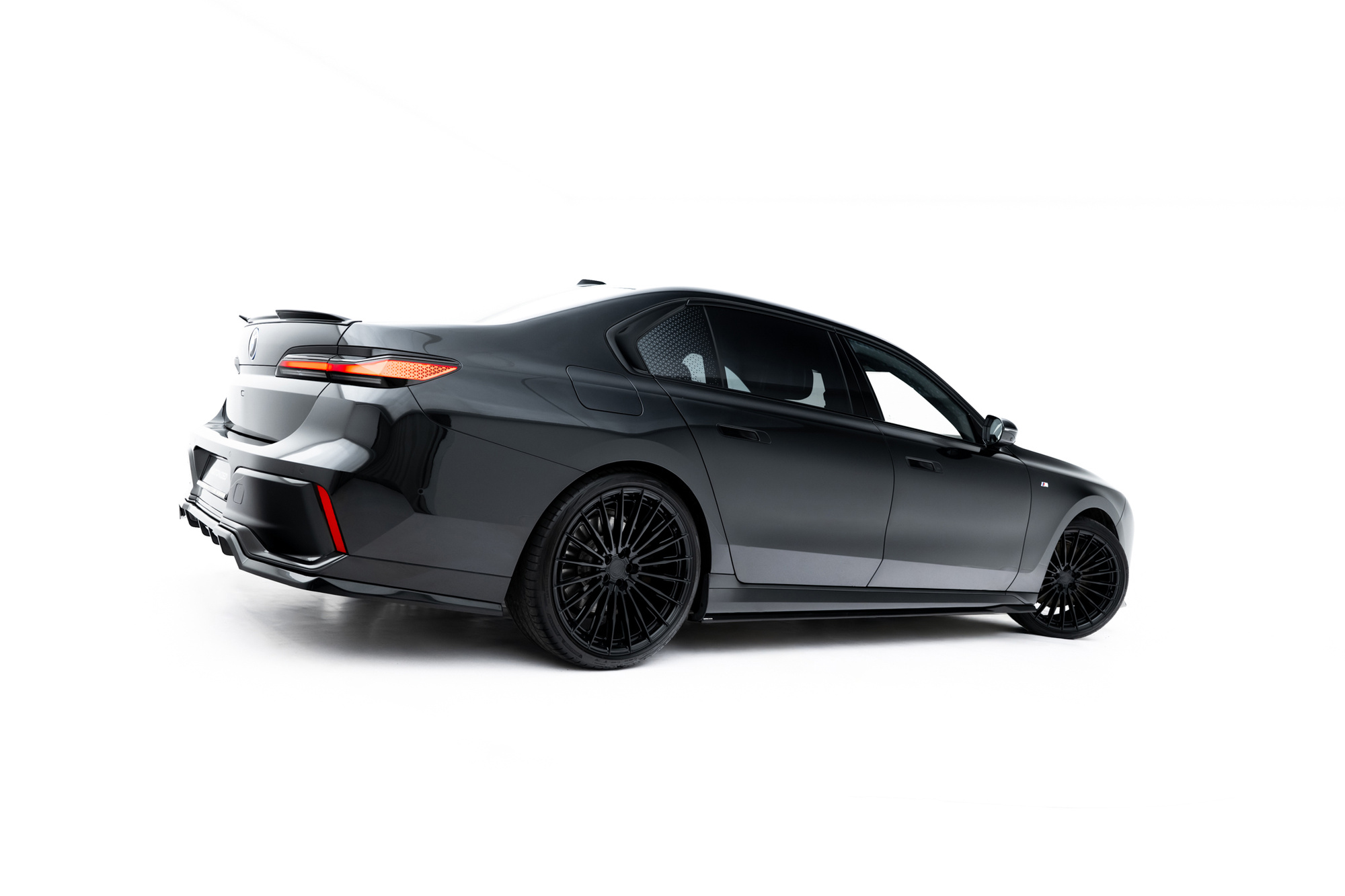 Zijskirts passend voor BMW 740d xDrive M-Pack / 740i xDrive M-Pack G70 V.2 – BMW 740d xDrive M-Pack G70 2022