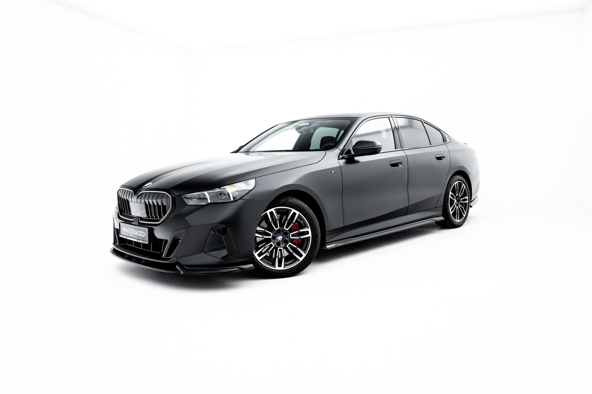 Bodykit passend voor BMW 5-serie G60 M-Pack Maxton Glanzend zwart V.1