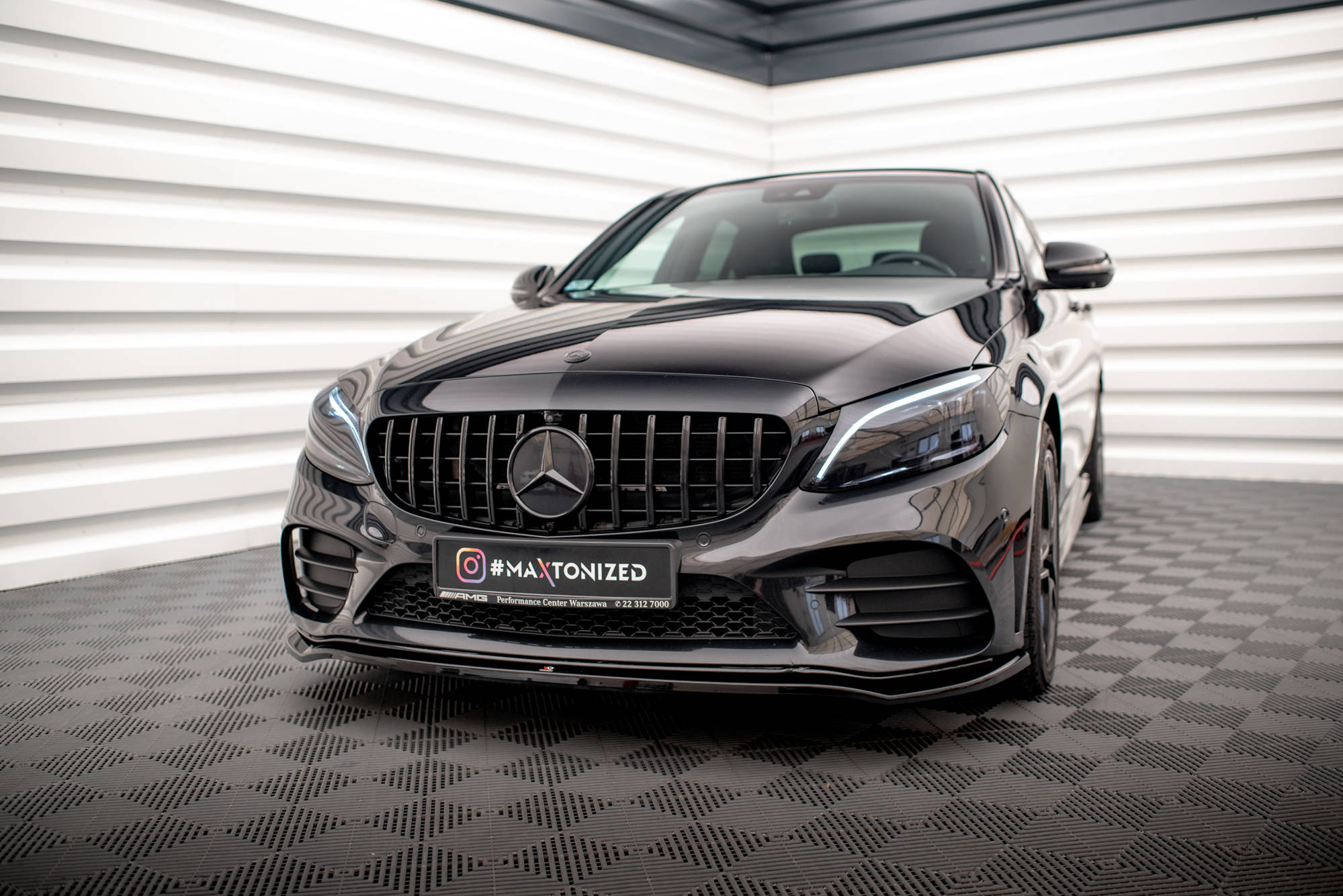 Bodykit passend voor Mercedes-Benz C AMG-Line Sedan / Estate W205 Facelift / S205 Facelift Maxton Glanzend zwart
