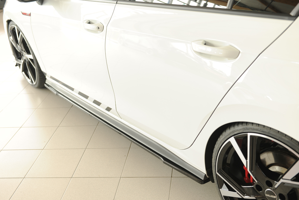 Zijskirts passend voor Volkswagen Golf 8 GTI GTE GTD GTI Clubsport Rieger Glans Zwart