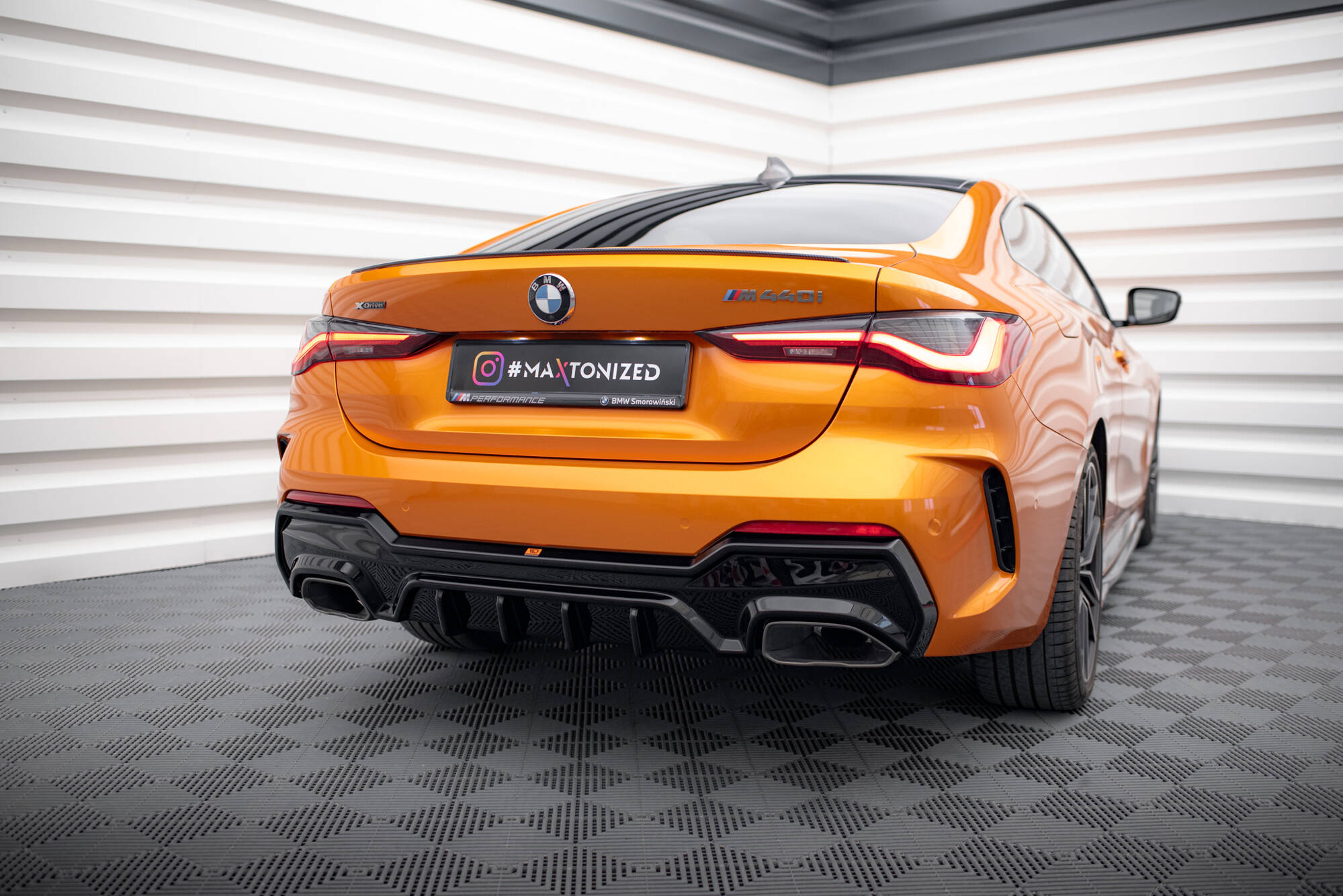 Achter Diffuser BMW M440i G22 / G23 / G22 Facelift / G23 Facelift Maxton Glanzend zwart