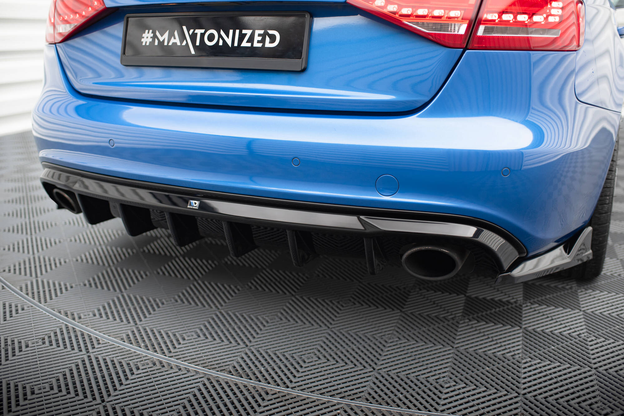 Achter Diffuser passend voor Audi A4 S-Line Sedan / Avant B8 Maxton Glanzend zwart
