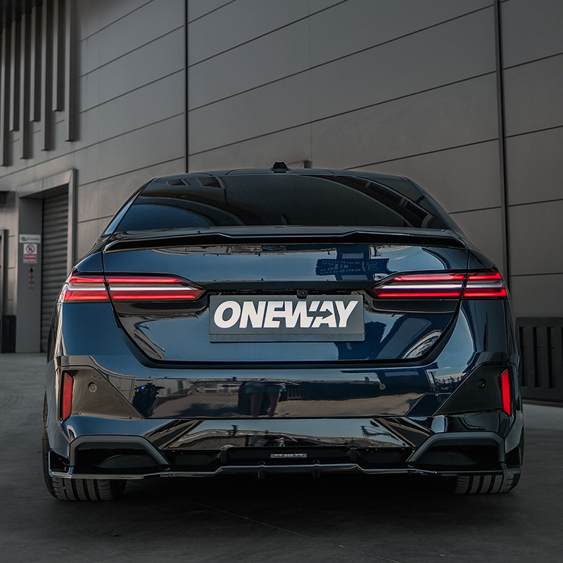 Oneway Achterspoiler  BMW 5-Serie G60 Sedan 2023- incl. i5 - Glanzend zwart