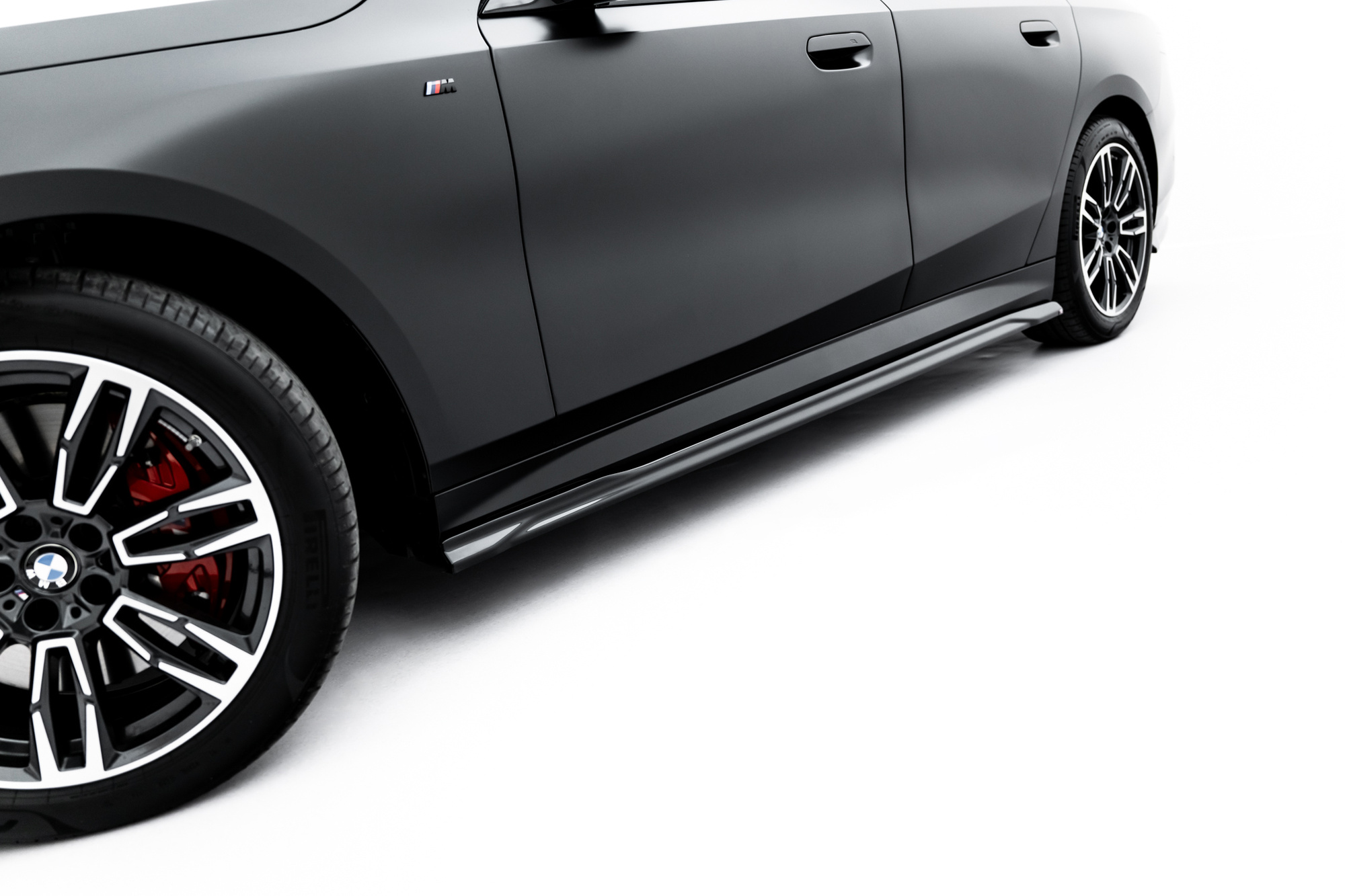 Bodykit passend voor BMW 5-serie G60 M-Pack Maxton Glanzend zwart V.1