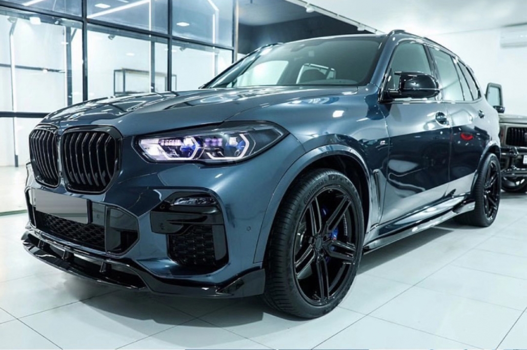 Bodykit passend voor BMW X5 G05 M-Tech Black Knight Design Glans Zwart
