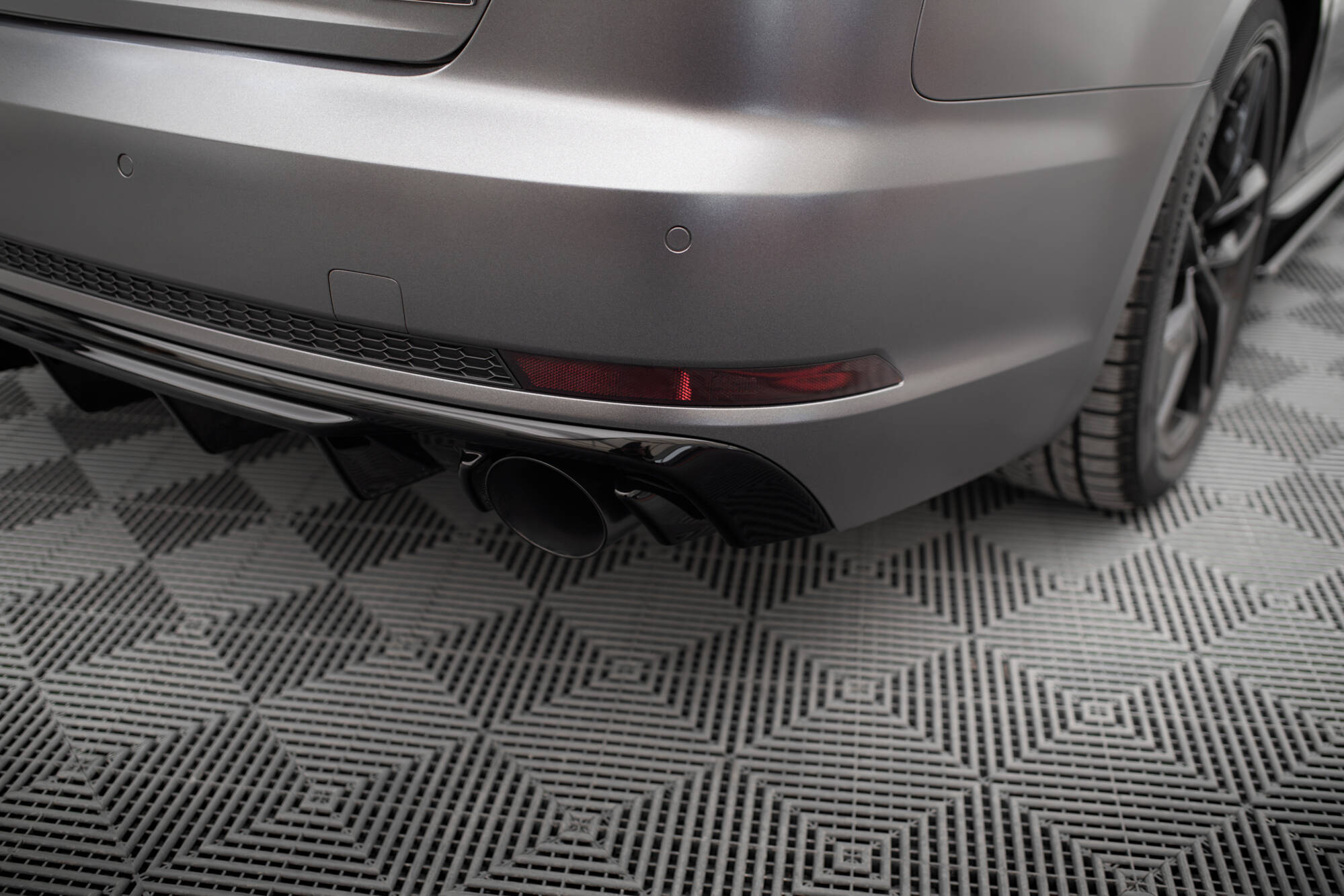 Achter Diffuser passend voor Audi A4 S-line B9 Maxton Glanzend zwart