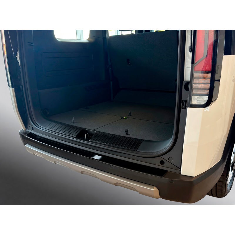 RGM ABS Achterbumper beschermlijst  Kia PV5 2025- met achterklep - Glanzend Zwart