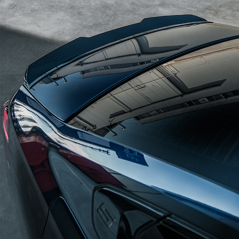 Oneway Achterspoiler  BMW 5-Serie G60 Sedan 2023- incl. i5 - Glanzend zwart