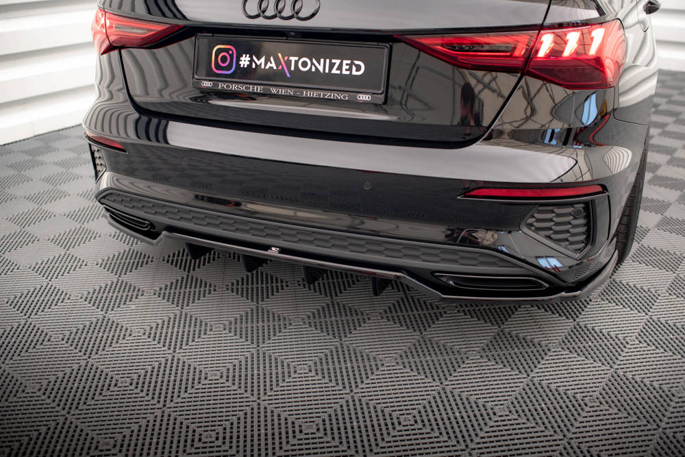Diffuser passend voor Audi A3 S-Line 8Y Limousine Maxton Glans Zwart