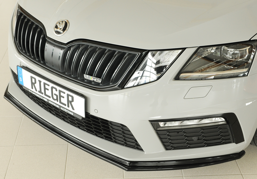Voorspoiler passend voor Skoda Octavia RS 5E Rieger Glans Zwart