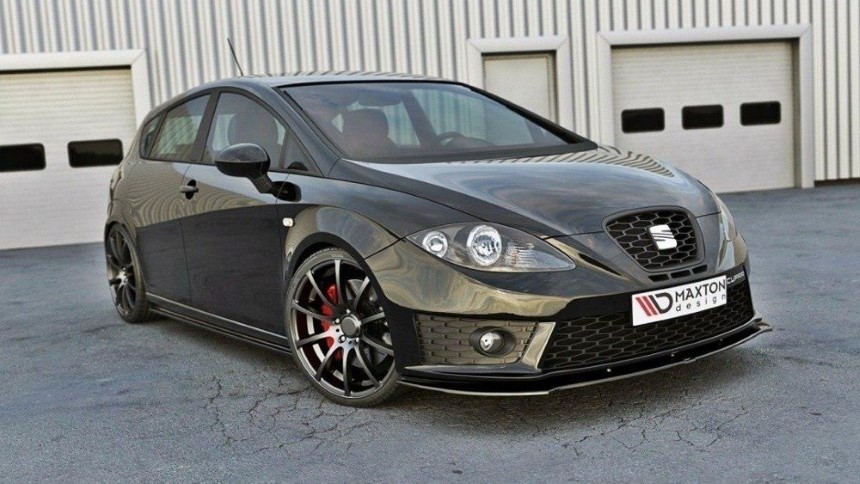 Voorspoiler passend voor Seat Leon Cupra FR 1P Maxton Design glans zwart V.1