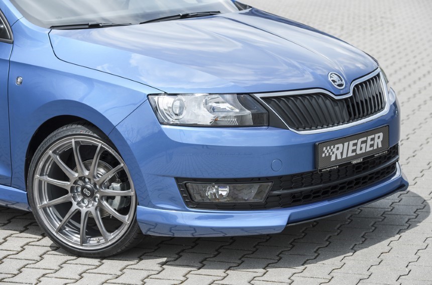 Zijskirts Skoda Rapid (NH) Rieger