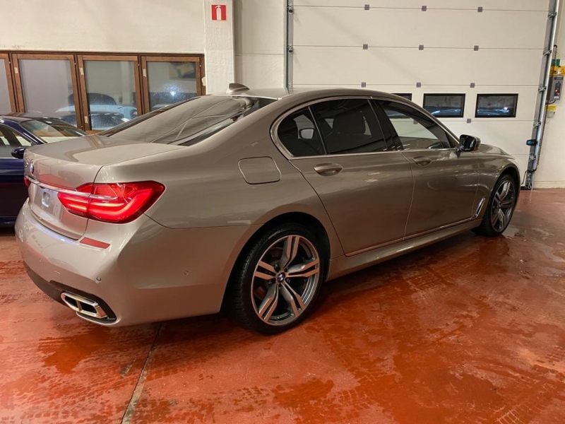 M-Pakket bodykit BMW 7 Series G12 (2015-02.2019) M-tech M-Technik Sport Design