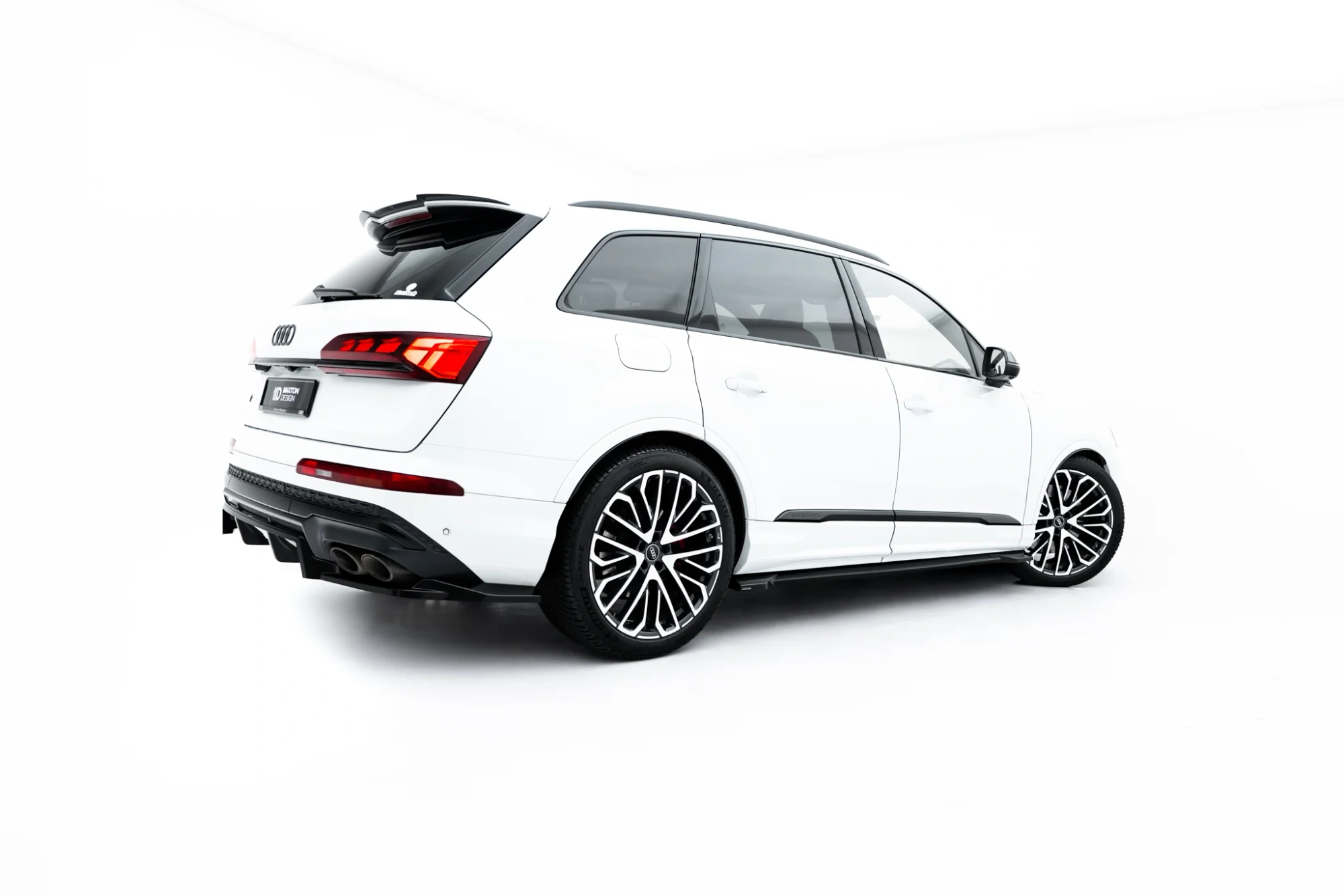 Zijskirts passend voor Audi Q7 S-Line MK2 Facelift 2 Maxton Glanzend zwart